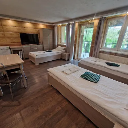 Goscinne Andrzejowka Andrzej Sikon Apartment