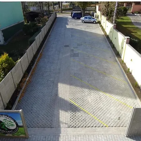 Goscinne Andrzejowka Andrzej Sikon شقة