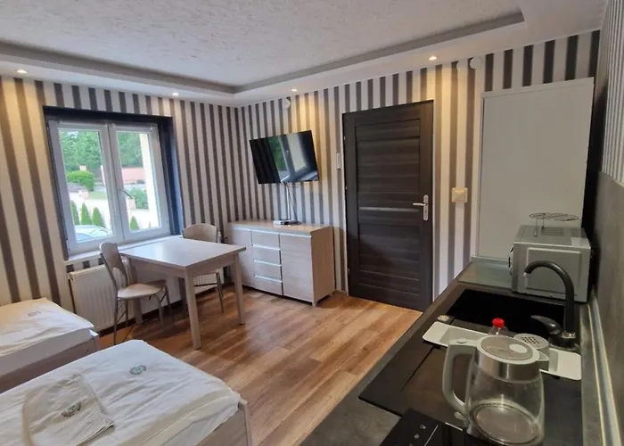 Goscinne Andrzejowka Andrzej Sikon 公寓 *